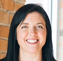 Sophie Hartwell, Leiterin des Kundensupports, Porträt eines Serviceteam-Mitglieds